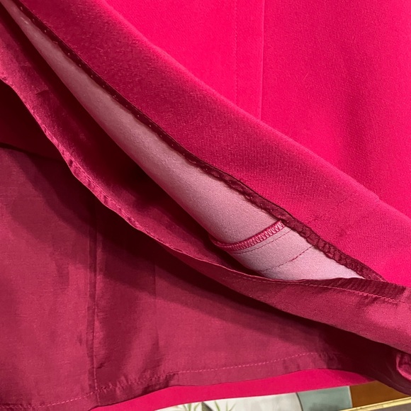 Kate Spade Bright Pink Skirt in Size 2. - Picture 7 of 8